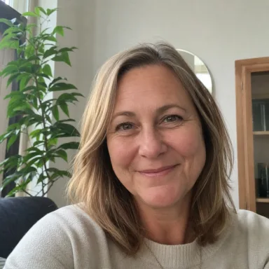 Karin, Malmö · Smile makeover och kronor